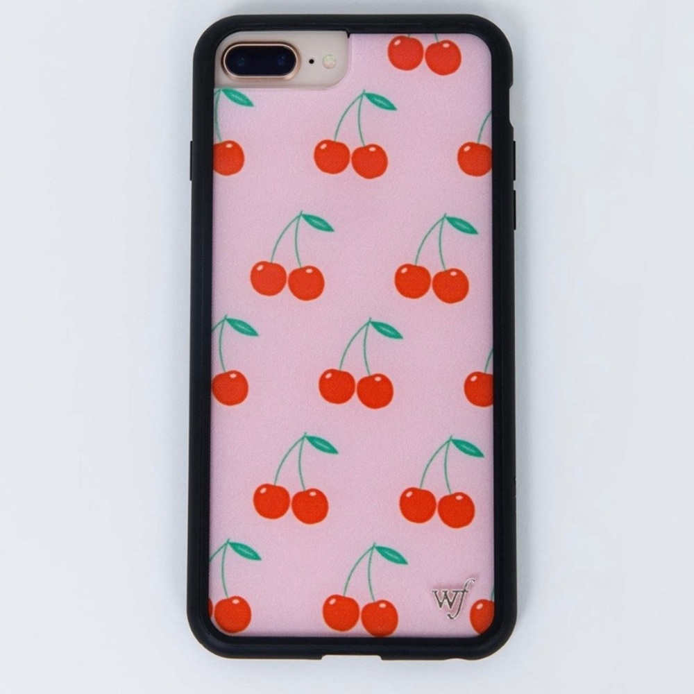 Wildflower case cherry (iPhone 8 plus )